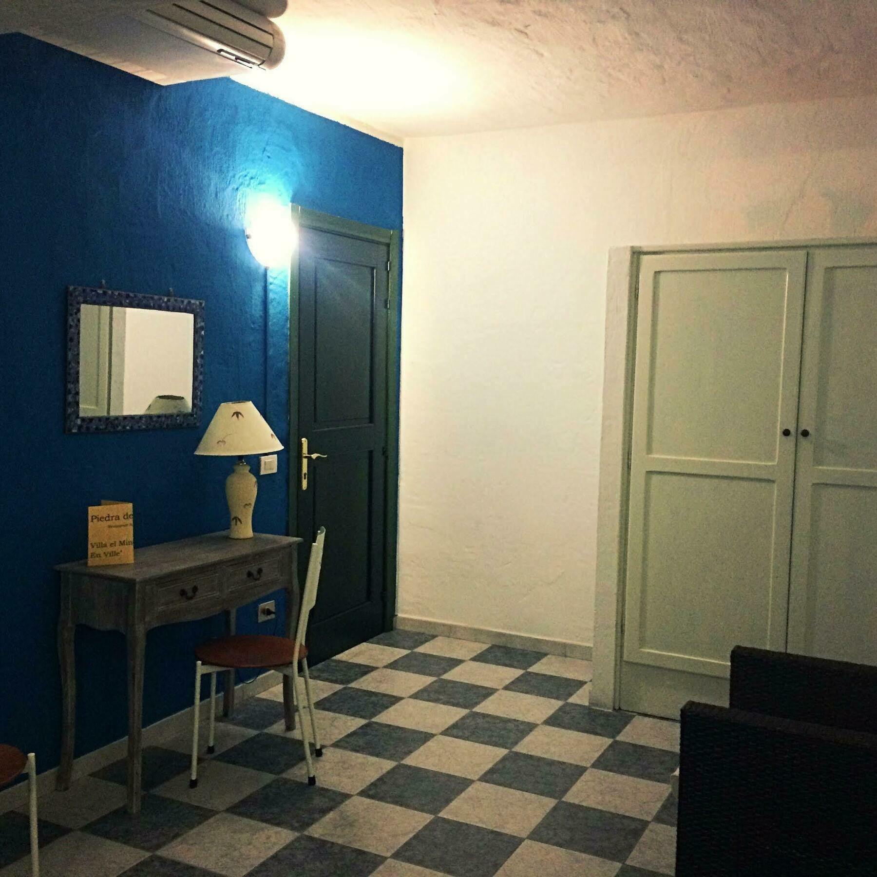 En Ville Bed And Breakfast Gonnesa Kültér fotó
